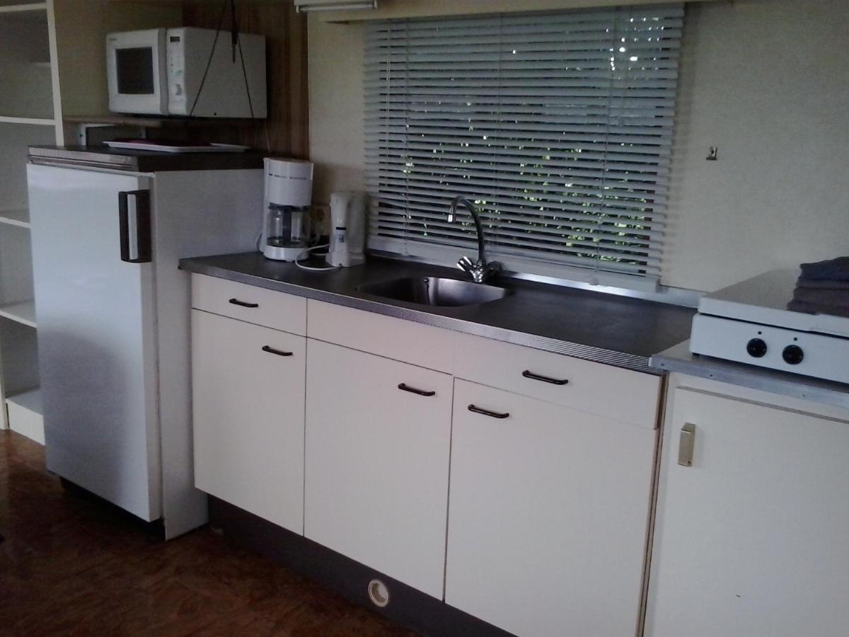 Minicamping Dorpszicht Chalet Gapinge